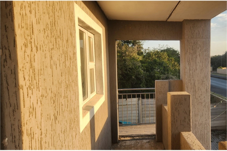 15 Bedroom Property for Sale in Beacon Bay Eastern Cape